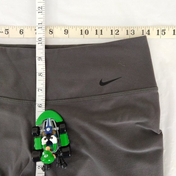 Nike Dri-Fit Womens Running Capri Leggings Back Pocket Mesh Inset Gray/Neon Sz M - Picture 3 of 8